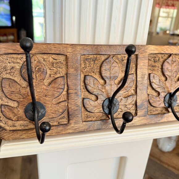 Vintage Cost-Plus Carved Wood Coat Hanger Made in India - Picture 1 of 15